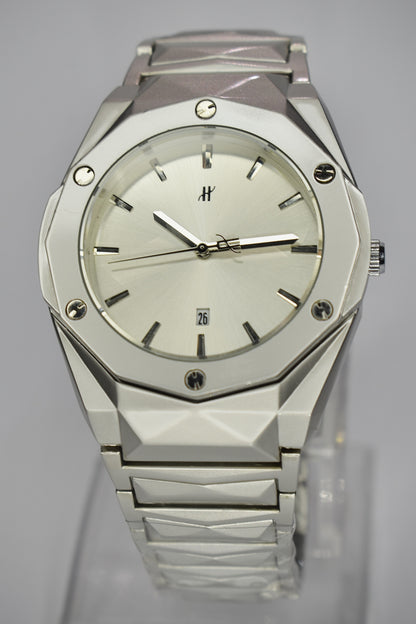 Hublot - Classic Watch with a Premium White Dial
