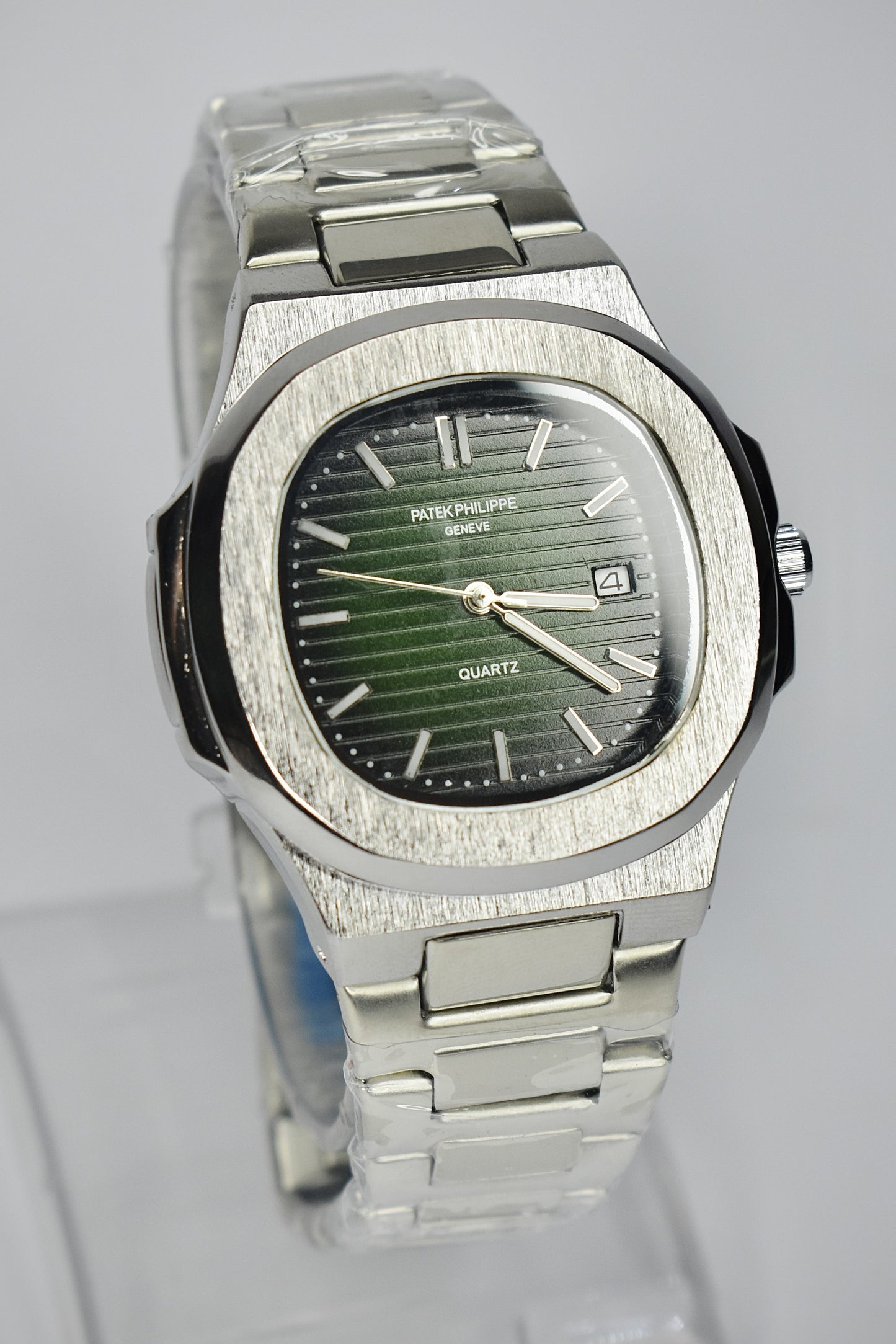 Patek Philippe Premium Watch with Royal Green Dial